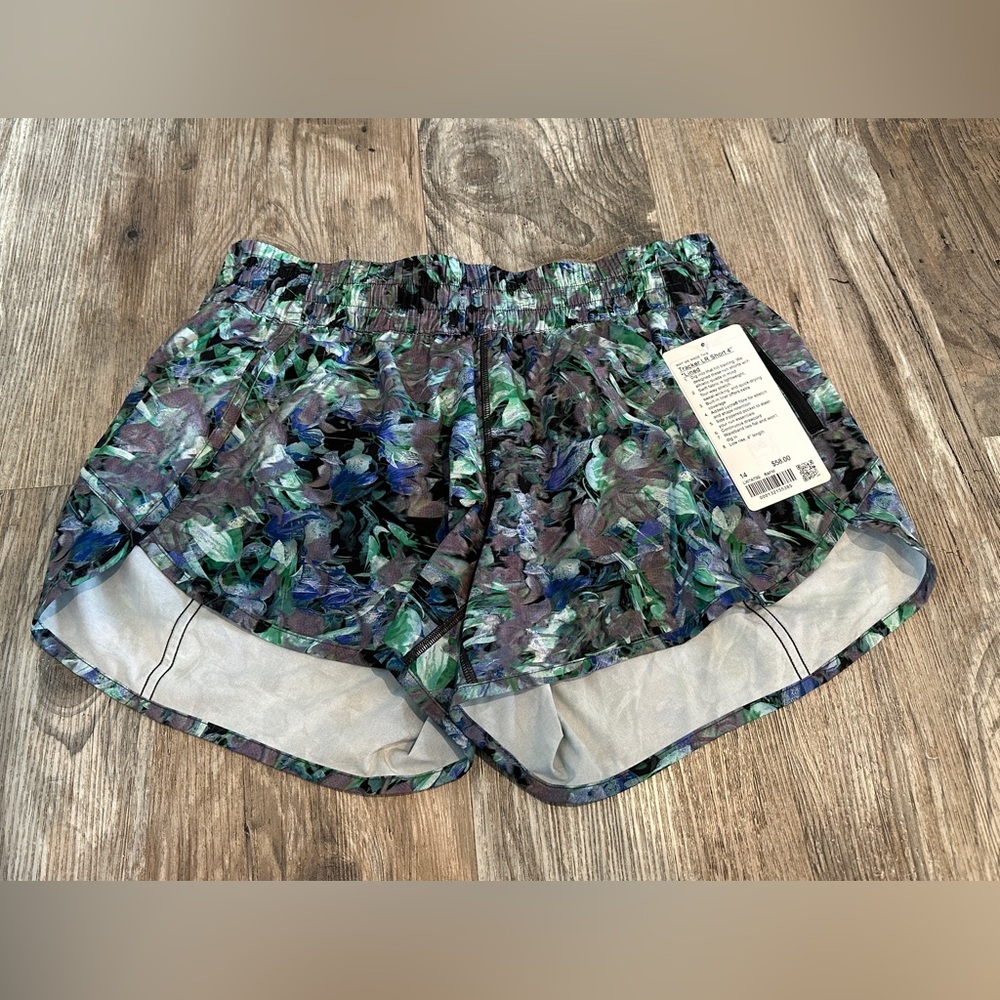 NEW with tags! Lululemon Tracker Short 4" Rapid Flourish Multi sz 14